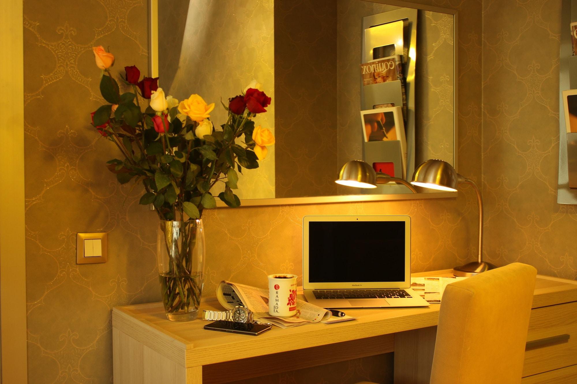 Ramada By Wyndham Ankara Hotel Ngoại thất bức ảnh