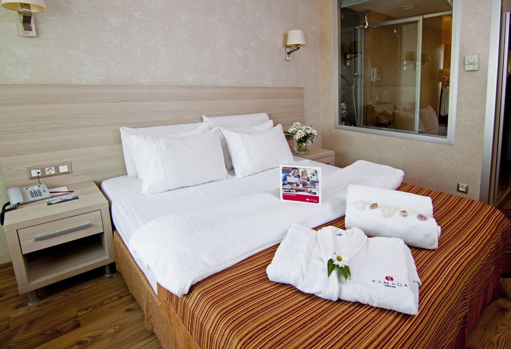 Ramada By Wyndham Ankara Hotel Ngoại thất bức ảnh