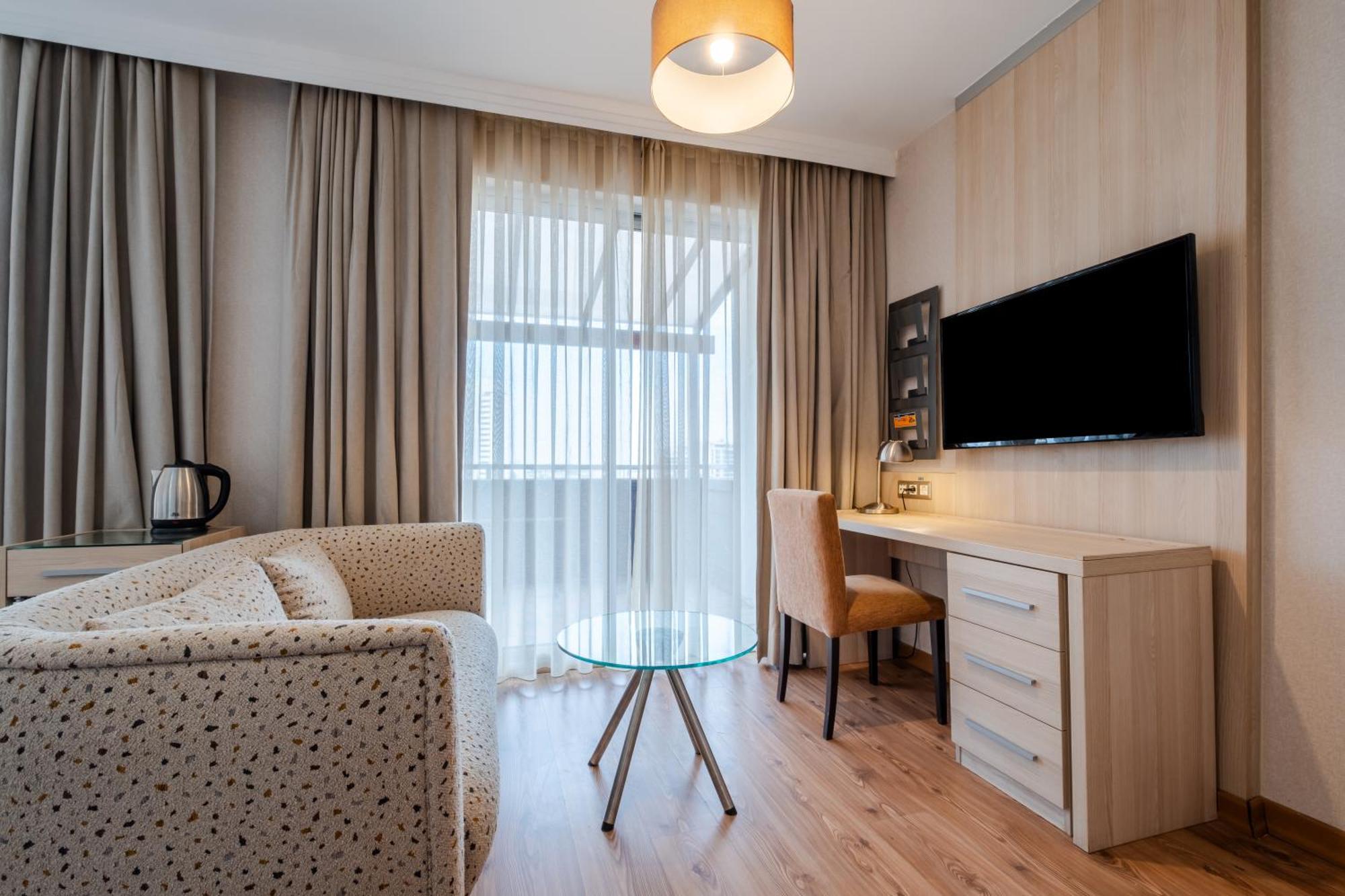Ramada By Wyndham Ankara Hotel Ngoại thất bức ảnh